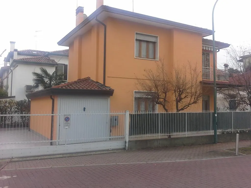 Villa Al Sole Mestre 0*,